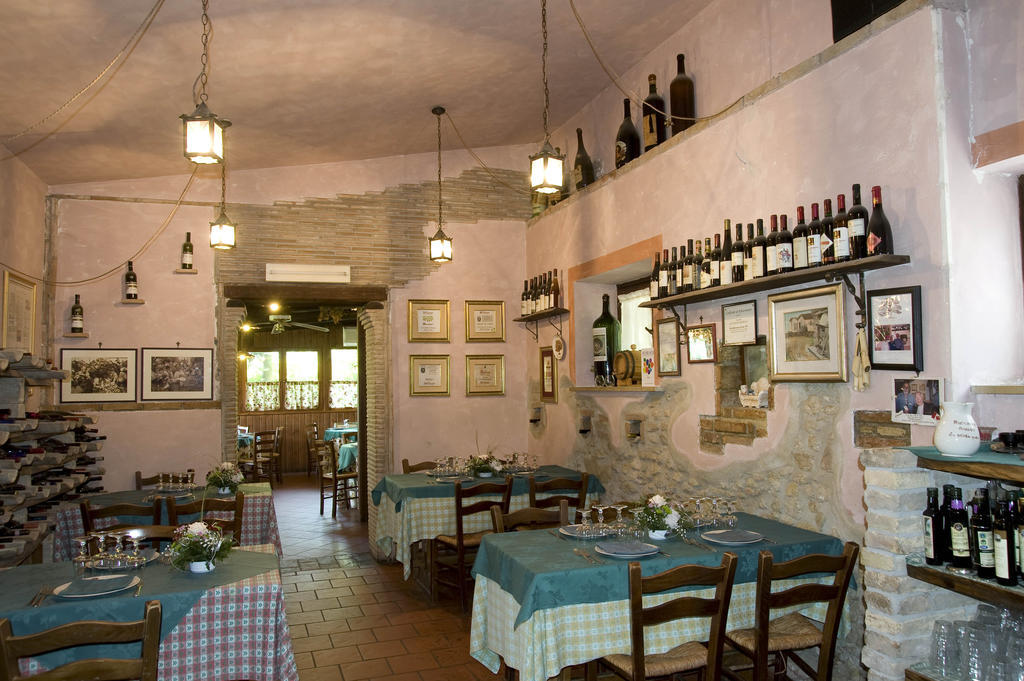 La Vecchia Quercia Bed & Breakfast Selci  ภายนอก รูปภาพ